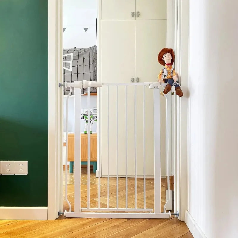 Easy Walk-Thru Safety Gate with Auto-Close and Hold-Open Features - Safety First Gear 25