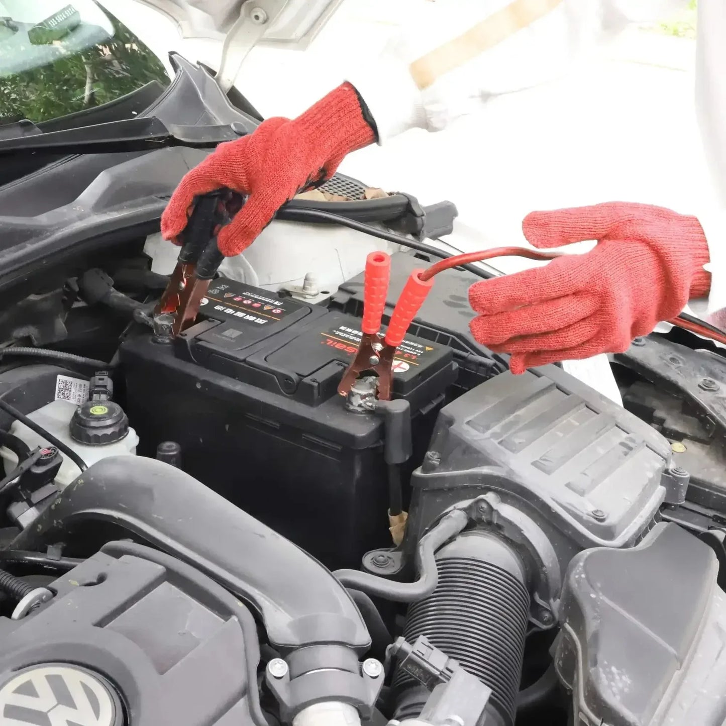 Compact 12V Booster Cable Jump Starter Kit for Emergency Roadside